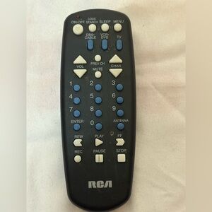 RCA Premium 3 Device Universal Remote (RCU703SPR)